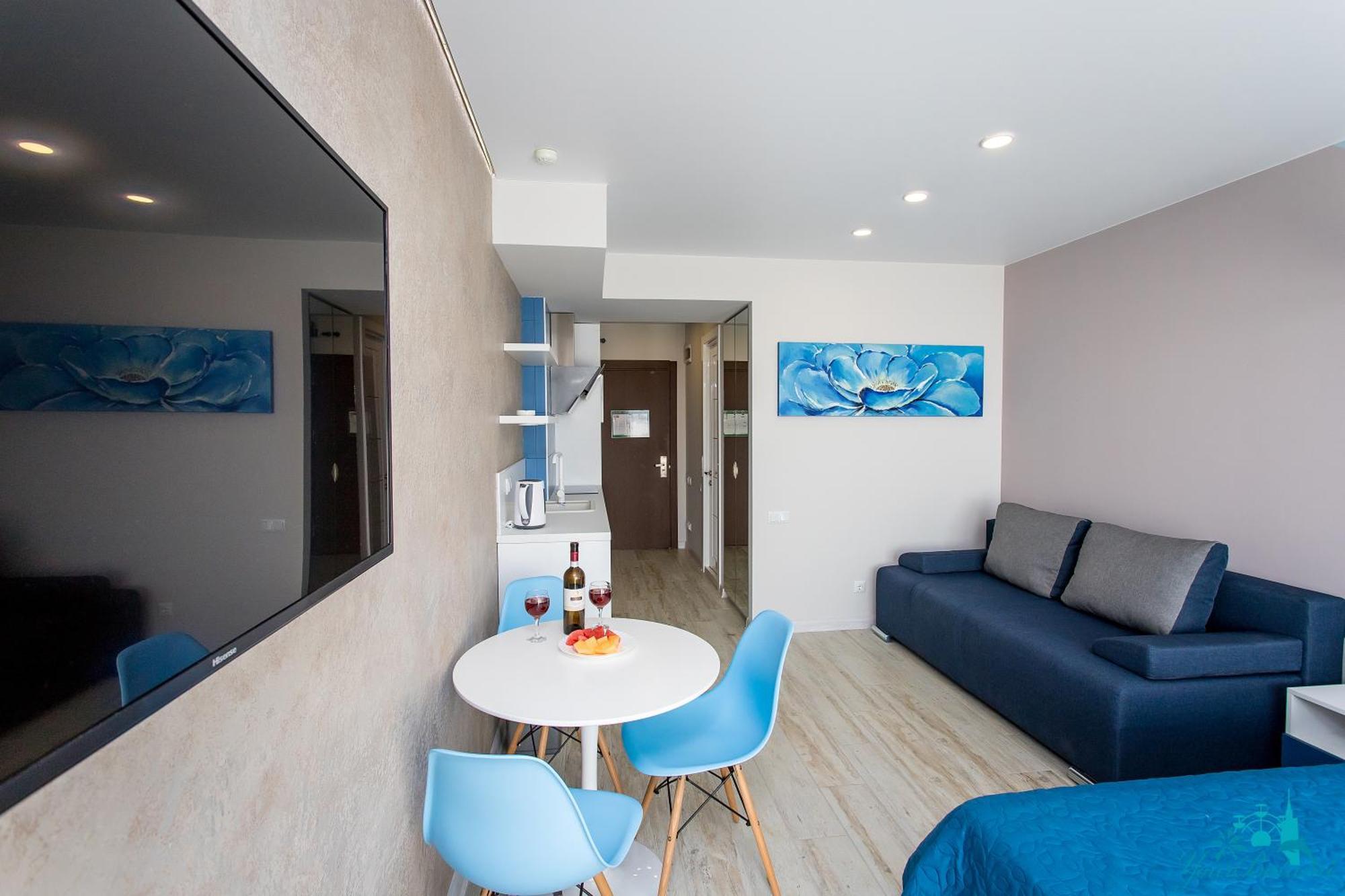 Your Beach Tower Batumi Rom bilde
