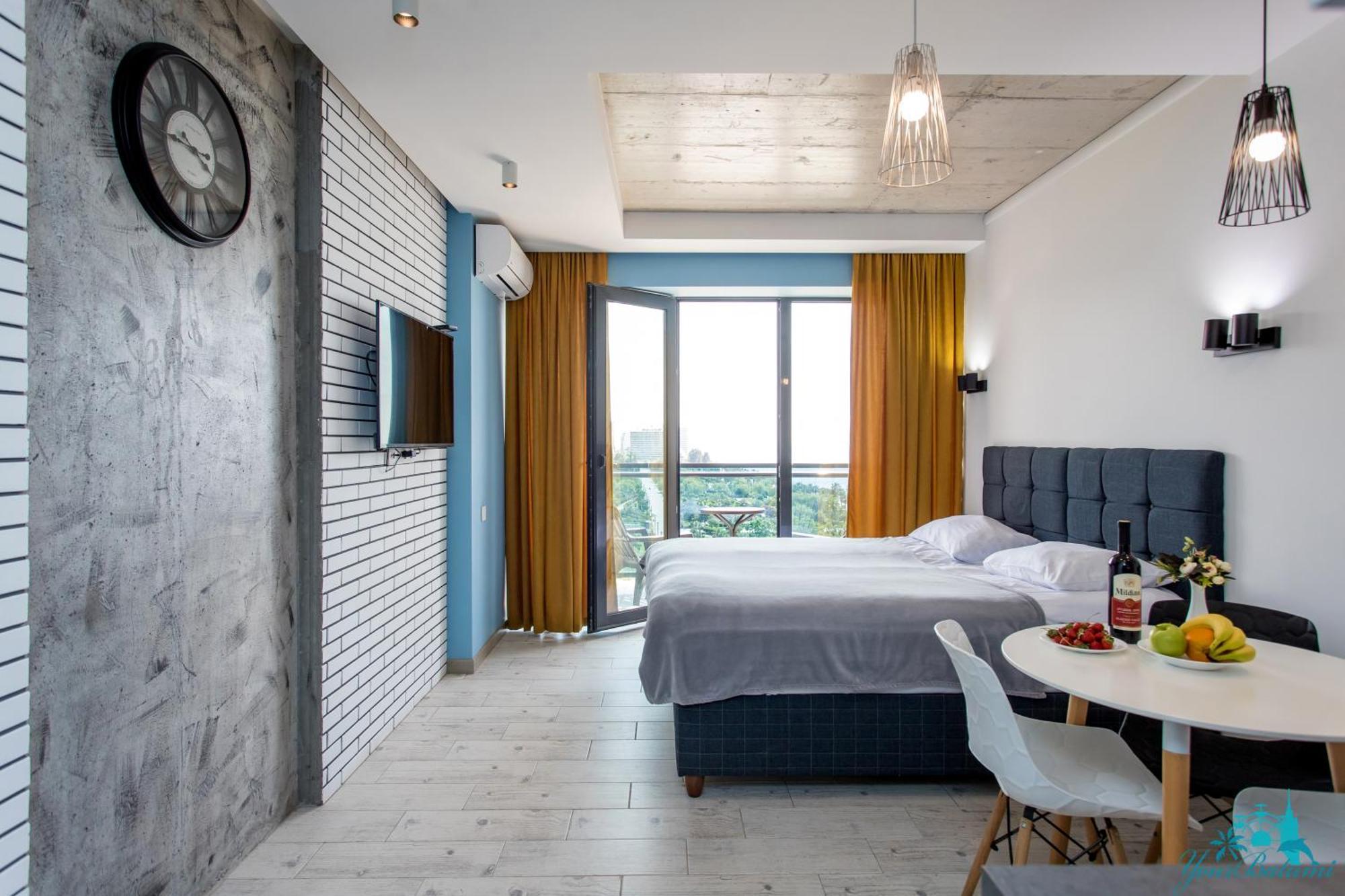 Your Beach Tower Batumi Rom bilde
