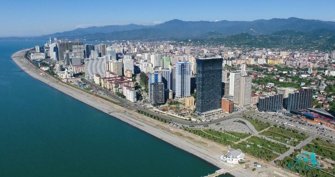 Your Beach Tower Batumi Eksteriør bilde