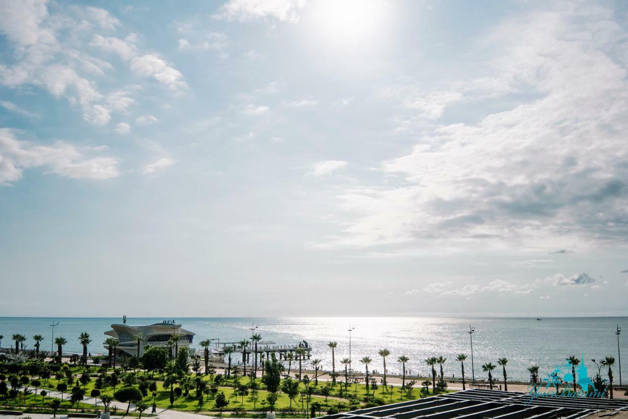 Your Beach Tower Batumi Eksteriør bilde